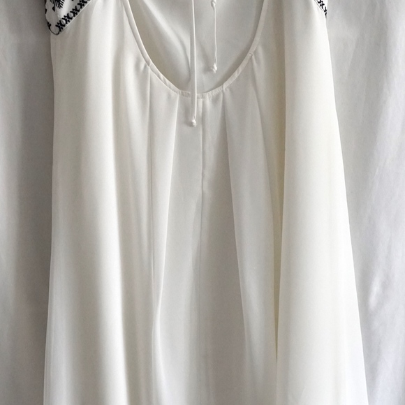 BCBG White Dress with Black Embroidery, Size M - Picture 3 of 4